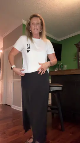 Queen of ❤️ #OOTD #walmartfinds #shein #target #targetshoes #teacheroutfits 