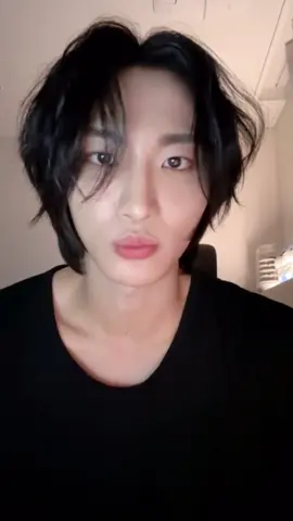 SeongHwa Live 11/12/24 (12mins) #ateez #seonghwa #parkseonghwa #seonghwabiased #ateez_official_ #toktoq #atiny #seonghwaateez #shingingstar 