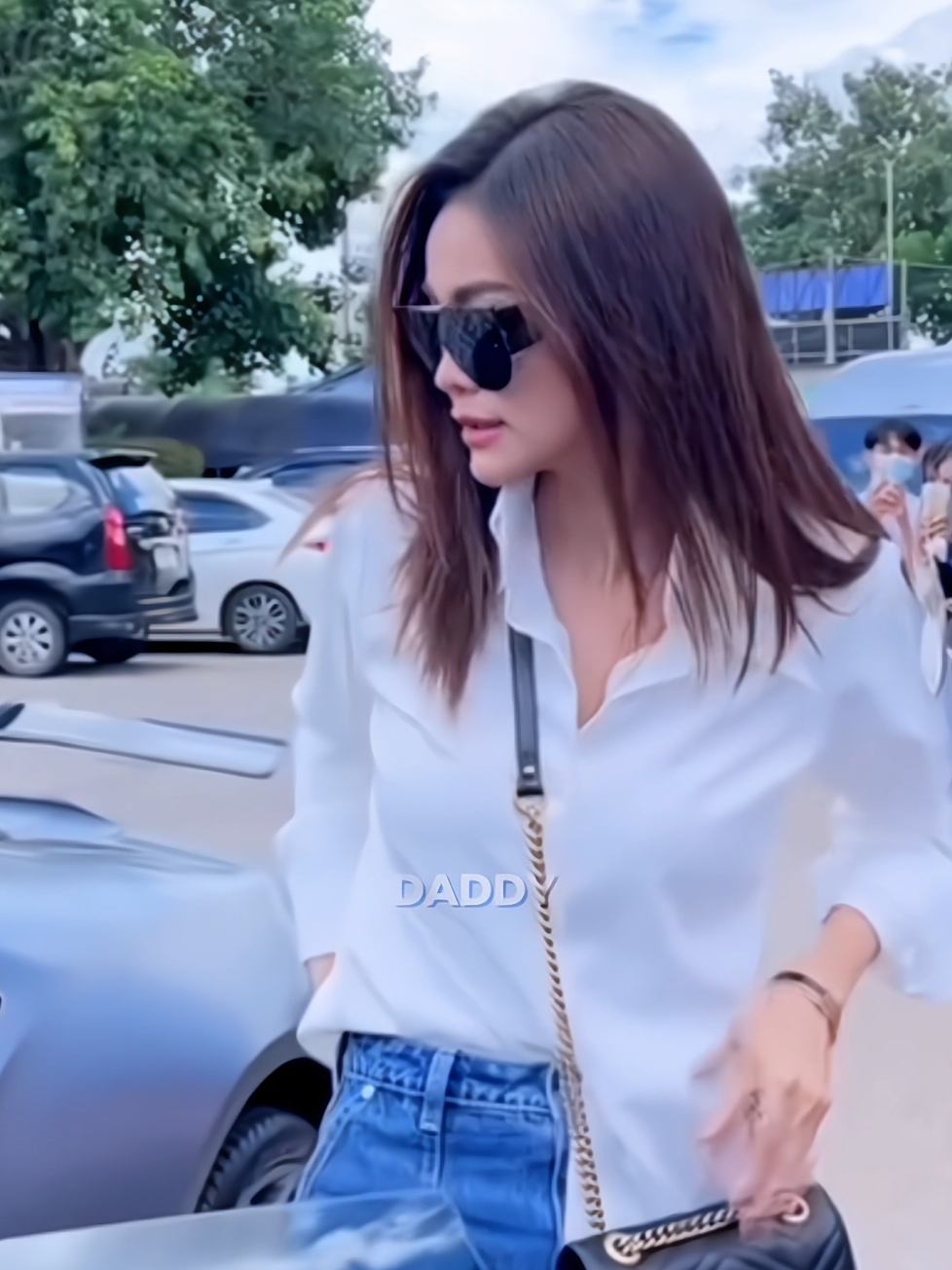 ฟังเพลงนี้ทีไรคิดถึงหน้าแด๊ดดี๊เลยค่ะ🖤 Cr.madamfin#อิงฟ้าวราหะ #อิงฟ้ามหาชน #engfawaraha #แด๊ดดี๊อิงฟ้า #daddyef 
