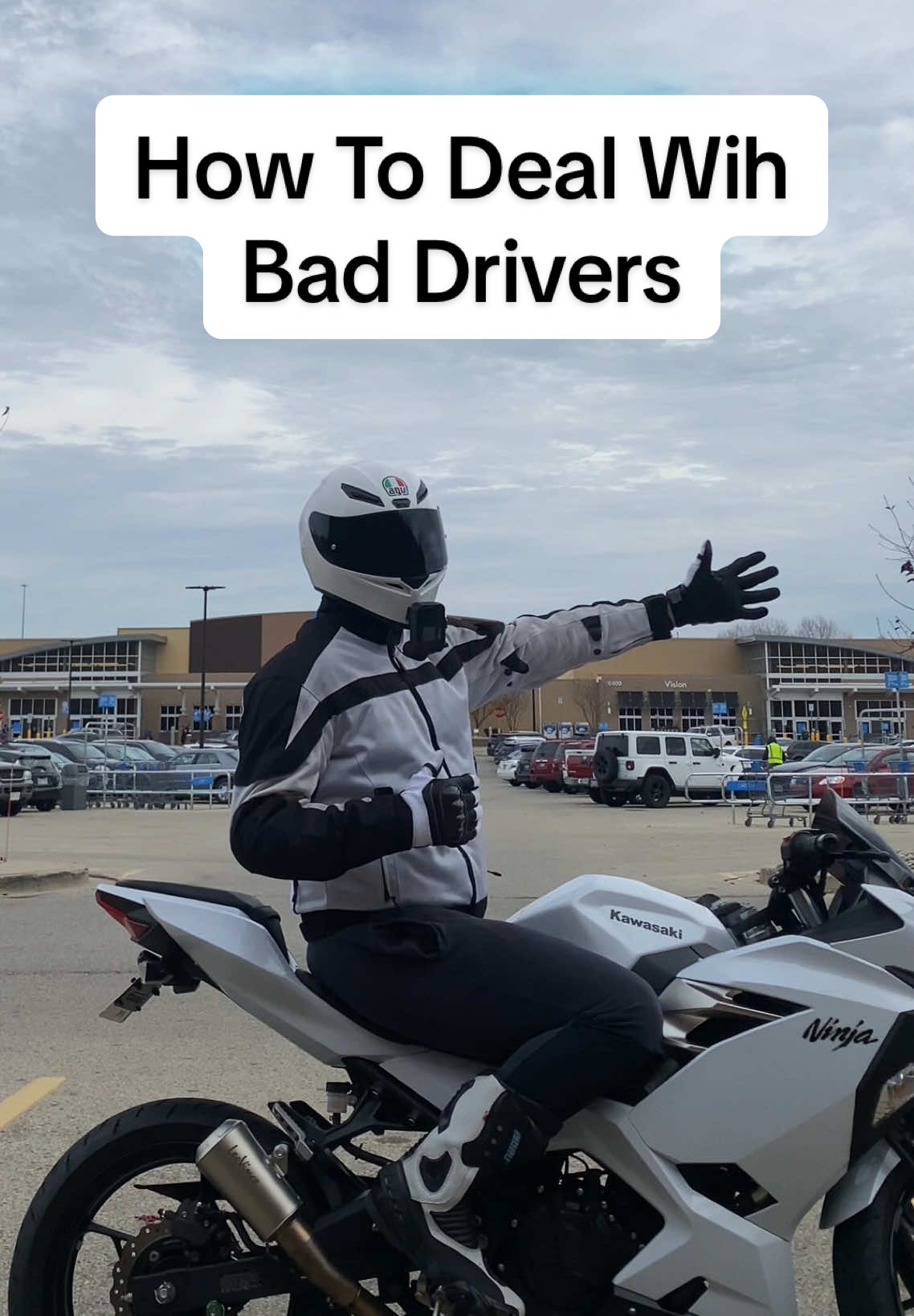 How To Deal With Bad Drivers #ninja400 #motorcycle #sportbike #bike #biketok #beginner #fyp 