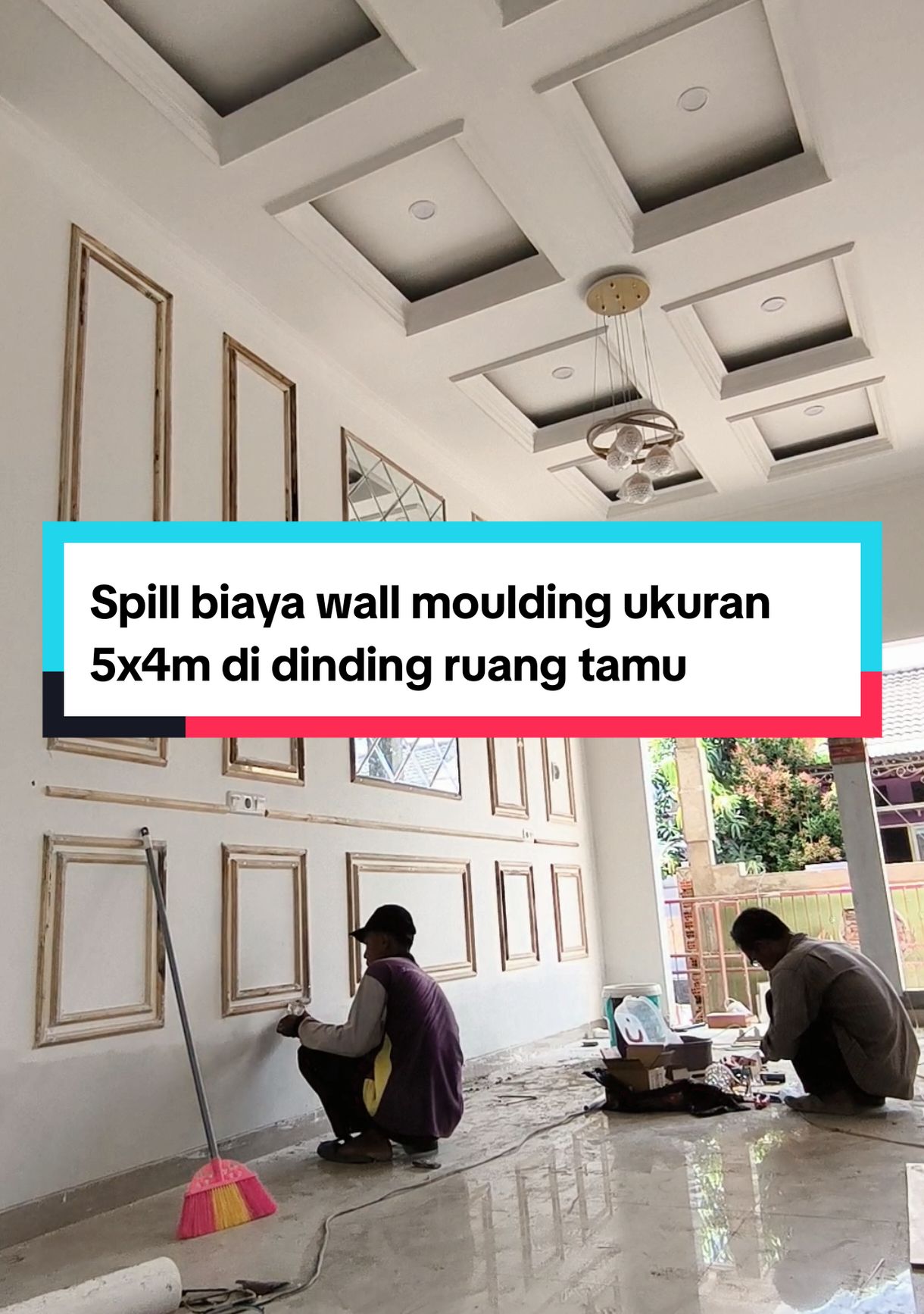 save dulu biar inget!!! penasaran sma biaya bikin wall mouding ruang tamu ukuran 5x4m ini spill biayanya.  #fy #foryou #beranda 