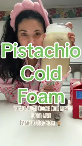 Frosted Sugar Cookie Protein Coffee w/ Pistachio Cold Foam 🧋❄️💗 #pinkchristmas #coldfoam #icedcoffee #protein #coffee #coldbrew 