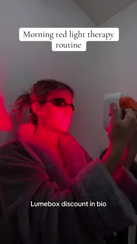 @The LUMEBOX ❤️❤️ #skinhealth #rosacea #redlighttherapy #inflammation #redlighttherapybenefits #skincare #holisticskincare 