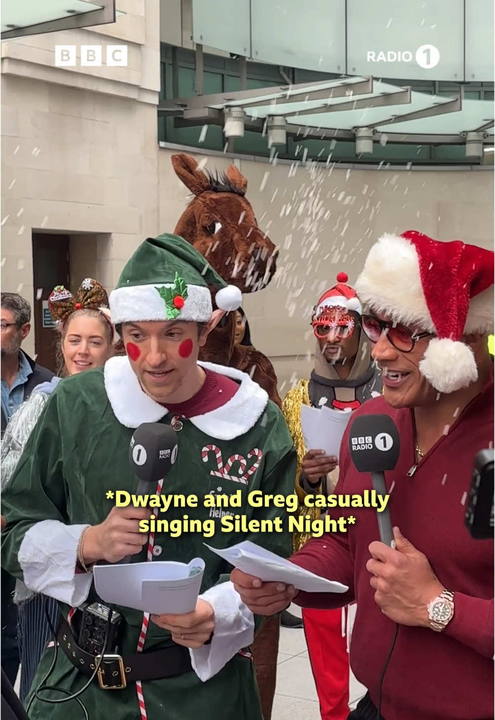 christmas carols with @The Rock & @gregjames... coming soon👀🎄  #therock #dwaynejohnson #gregjames #radio1 #christmascarols 