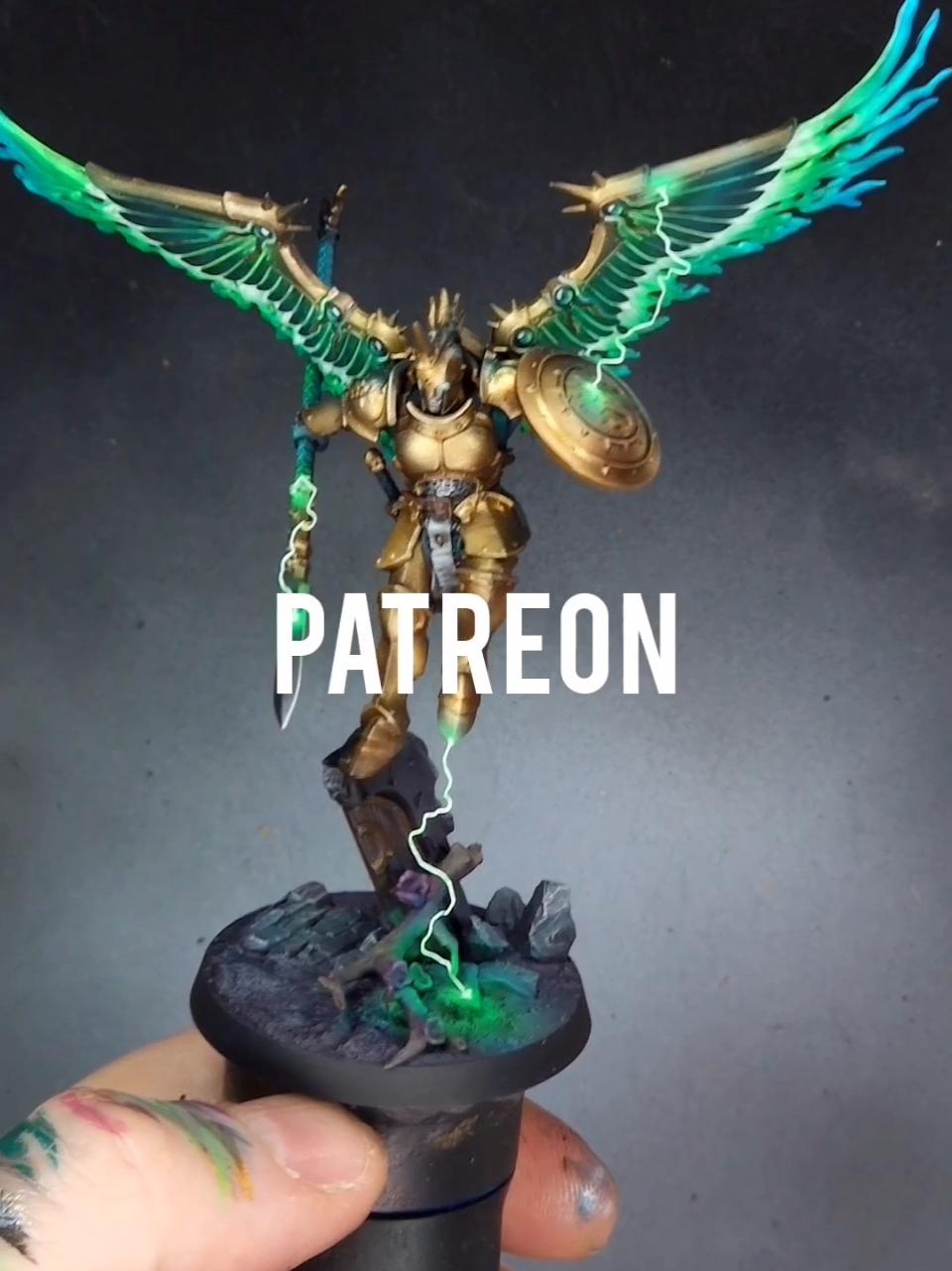 For the Emerald Wings! I have to paint another prosecutor but with the fire wings! Hope u like this little clip guys. I will upload the guide soon. . . #warhammer #warhammer40k #gamesworkshop #ageofsigmar #warhammercommunity 