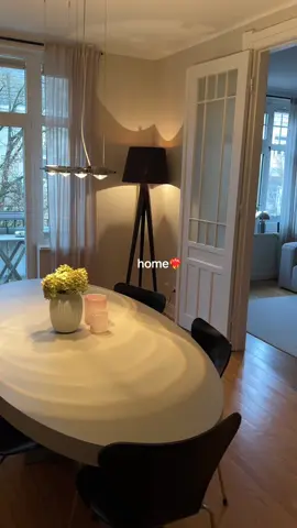 In love with my home 💌#creatorsearchinsights #wohnungeinrichten #interiordesign #interior #architecture #cosyvibes #cozyhomes 