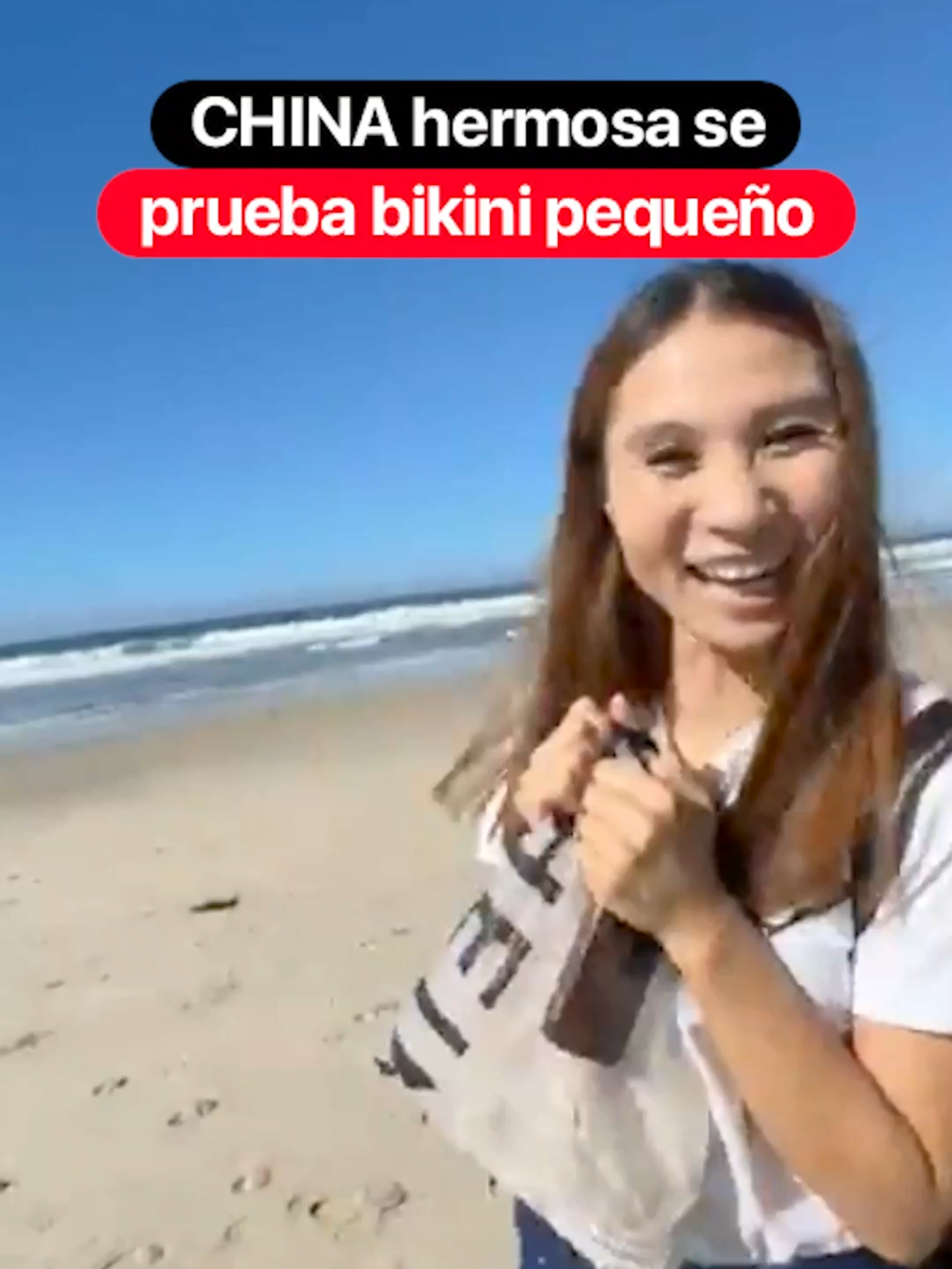 CHINA hermosa se prueba bikini pequeño 🤩 @valentinapazofficial