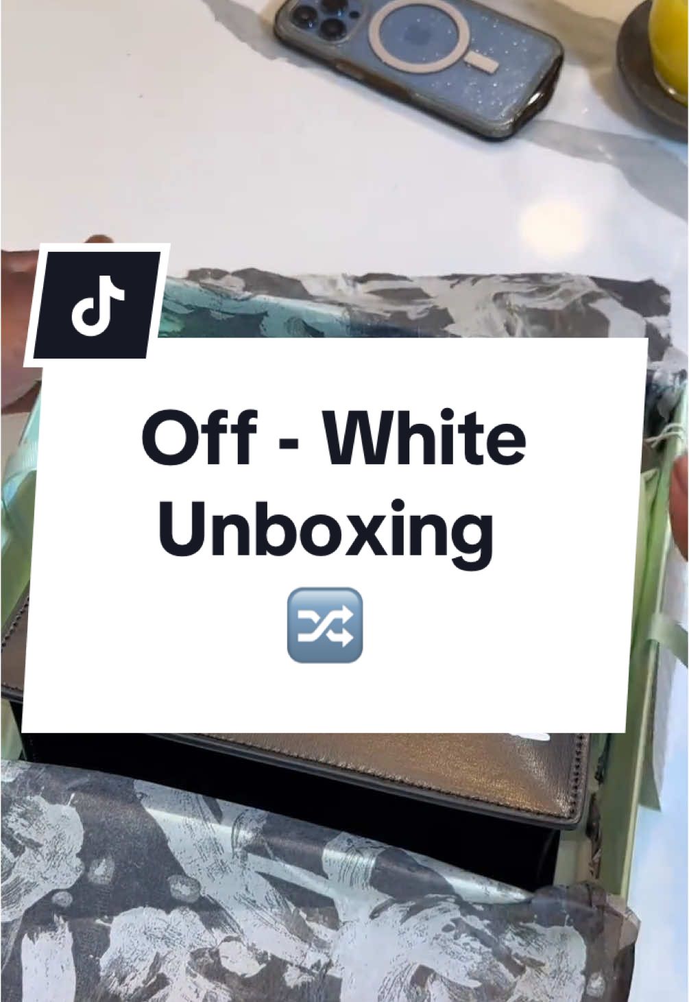 Unboxing my new Off-White Jitney bag! The details on this piece are next level – Virgil’s legacy in every stitch 🖤✨ #OffWhite #JitneyBag #Unboxing #LuxuryStyle #VirgilAbloh #fashiontiktok 