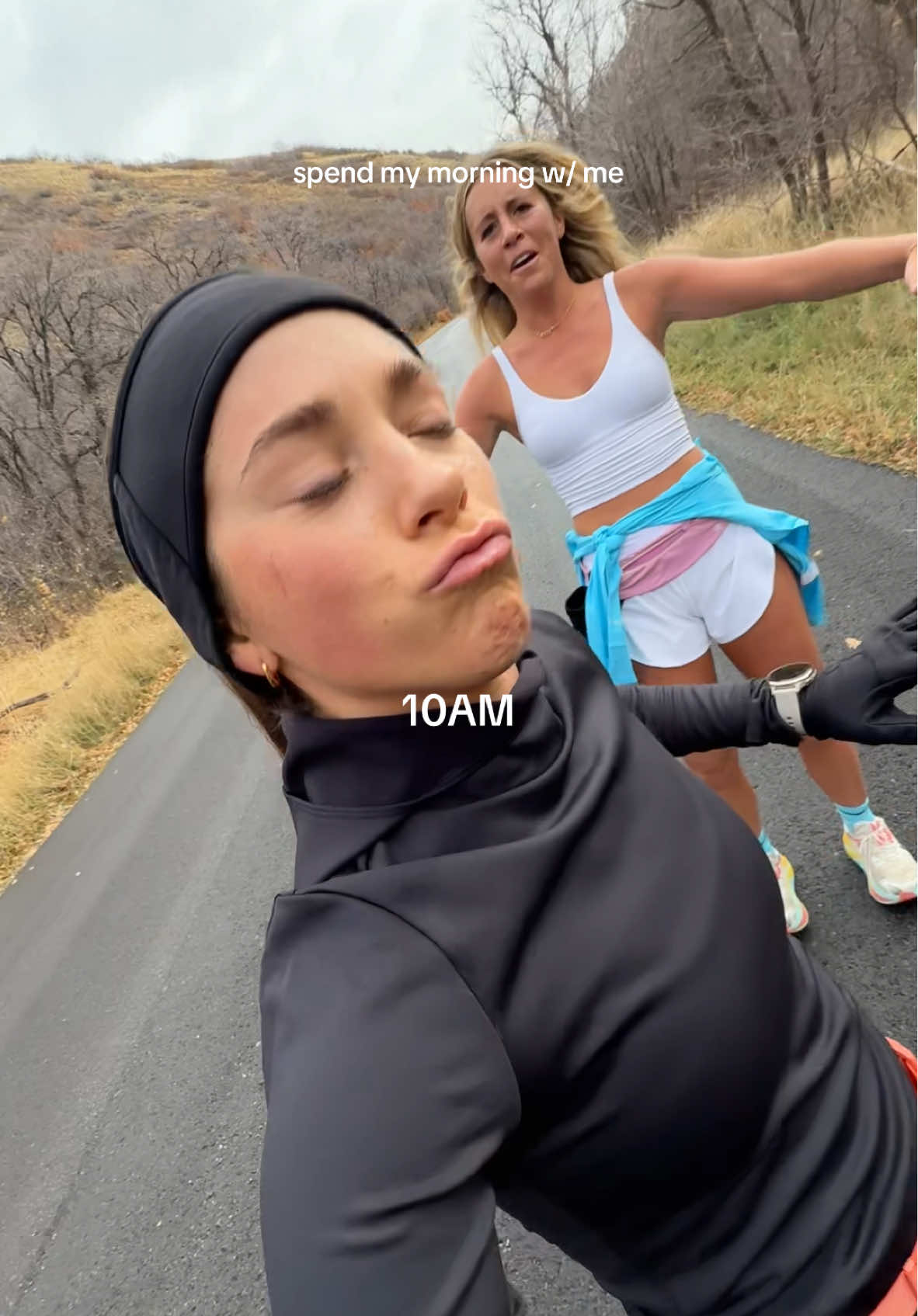 winter training has officially arrived🥶 i find it SO much easier to train in the winter when i have my friends to run with! we keep each other accountable & it makes it so much more enjoyable! #runner #runvlog #runningmotivation #runningtips #winterrunning #coldweatherrunning 