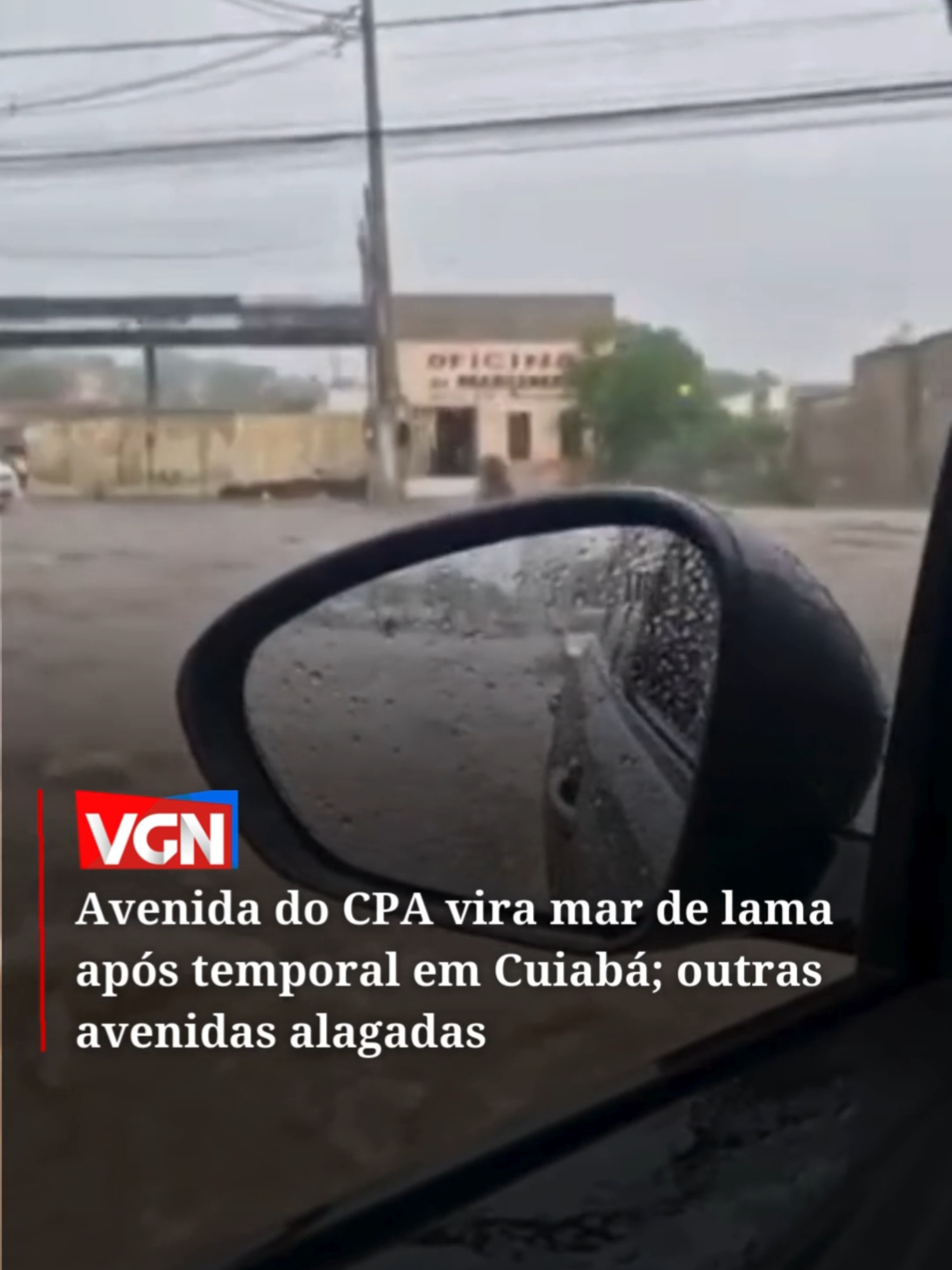 O temporal que atingiu Cuiabá na tarde desta terça-feira (12.11), deixou várias avenidas alagadas, inclusive, a avenida Historiador Rubens de Mendonça, que virou um mar de lama devido à terra das obras dos Ônibus de Transporte Rápido (BRT).