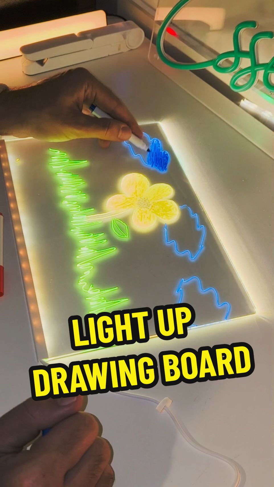 Keep the little ones busy with this light up drawing board #drawingboard #giftideas #christmas #fireworks #bonfirenight #bonfire #tiktokmademebuyit 