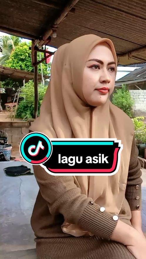 entah apa mau nya si ogel, selalu bkin orang emosi 😏 #hiburan  #tiktoklucu  #fyp  #emiedqueen 