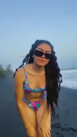 The girl disappeared😭☠️ #dog #dogsoftiktok #fyp #foryou #funnyvideo #funnyanimals #funnypets #pet #usa_tiktok 