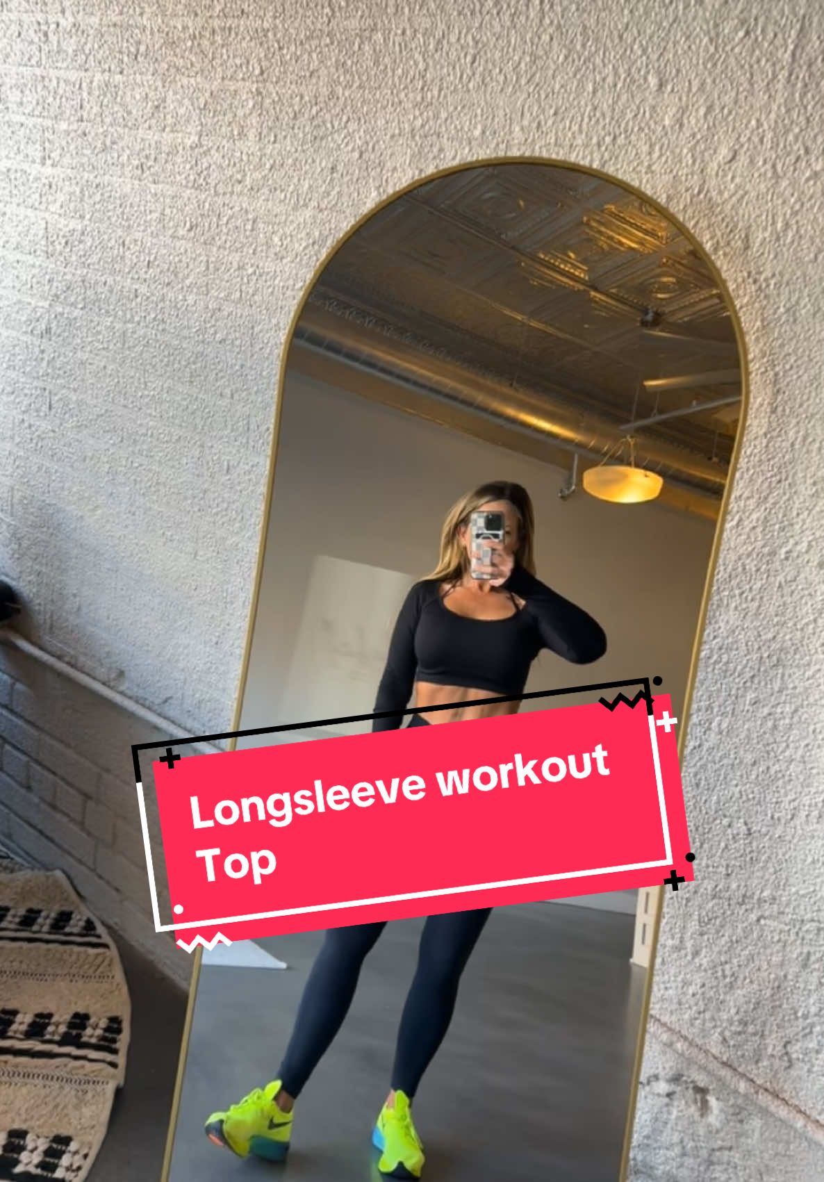 One of my favorite workout tops #womensworkoutwear #gymfit #OOTD #gymclothes #gymtops #yoga #tiktokcybermonday #tiktokblackfriday #spotlightfinds