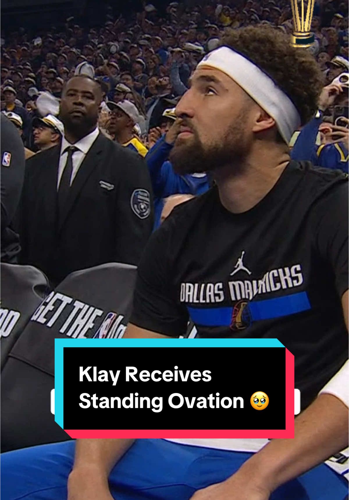 🏆 Klay Thompson receives an emotional standing ovation from Golden State crowd ahead of his return 🏆 #NBA #NBAHighlights #KlayThompson #DallasMavericks #GoldenStateWarriors 