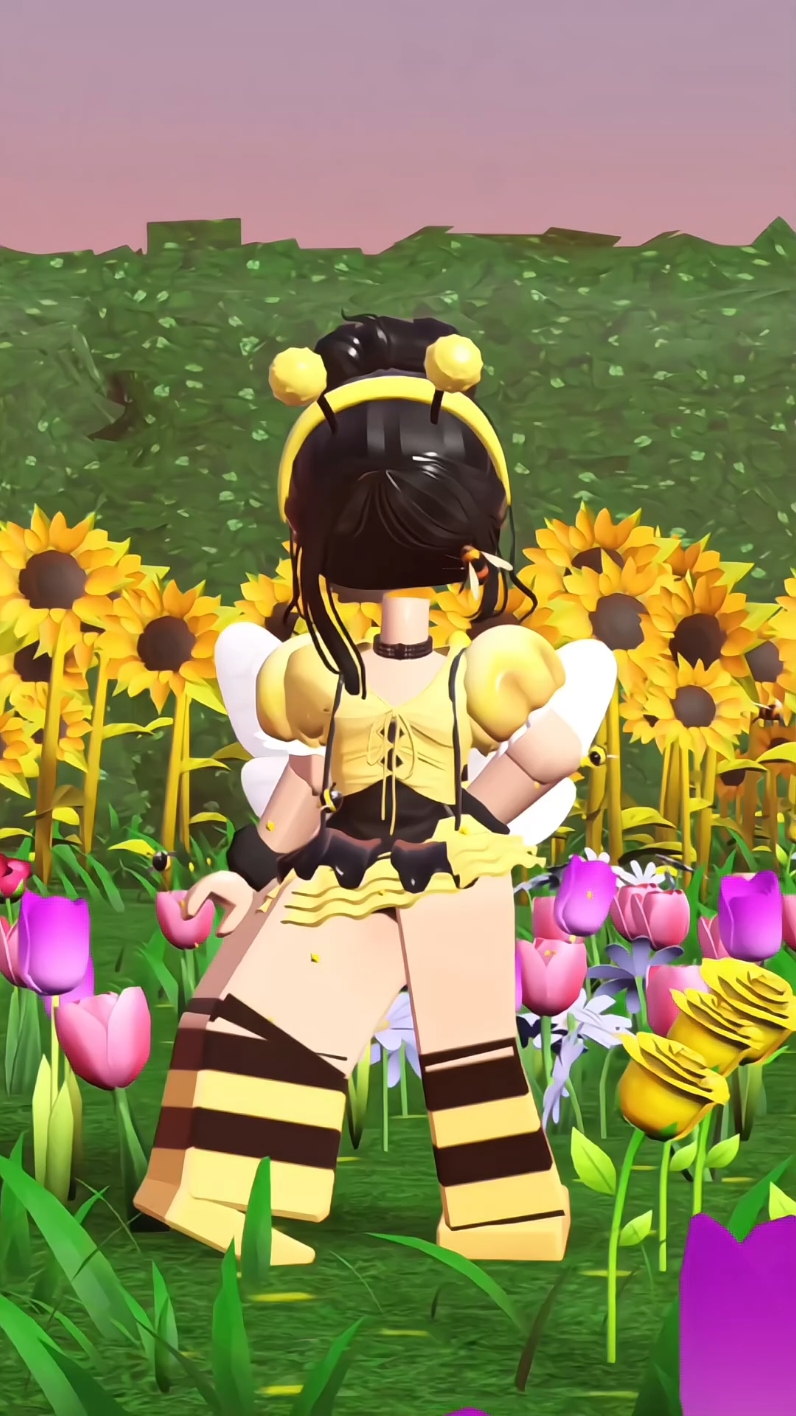 sweet little bumblebee🐝🌻I find this trend really cute 💛 • [Dc: @gotham.v0  ] Game: Rh dance studio Dance: ditto • #robloxoutfit #roblox #robloxfyp #robloxdance #rhdancestudio #robloxtiktok #robloxedit #robloxtrend #newtrendroblox #trendroblox #fyp #fypシ #xyzbca #trend #viral #dance #foryou #foryoupage #newtrend #trending #polular #algorithm #christmas #christmasroblox #christmasoutfit #christmastrend #cutetrend 