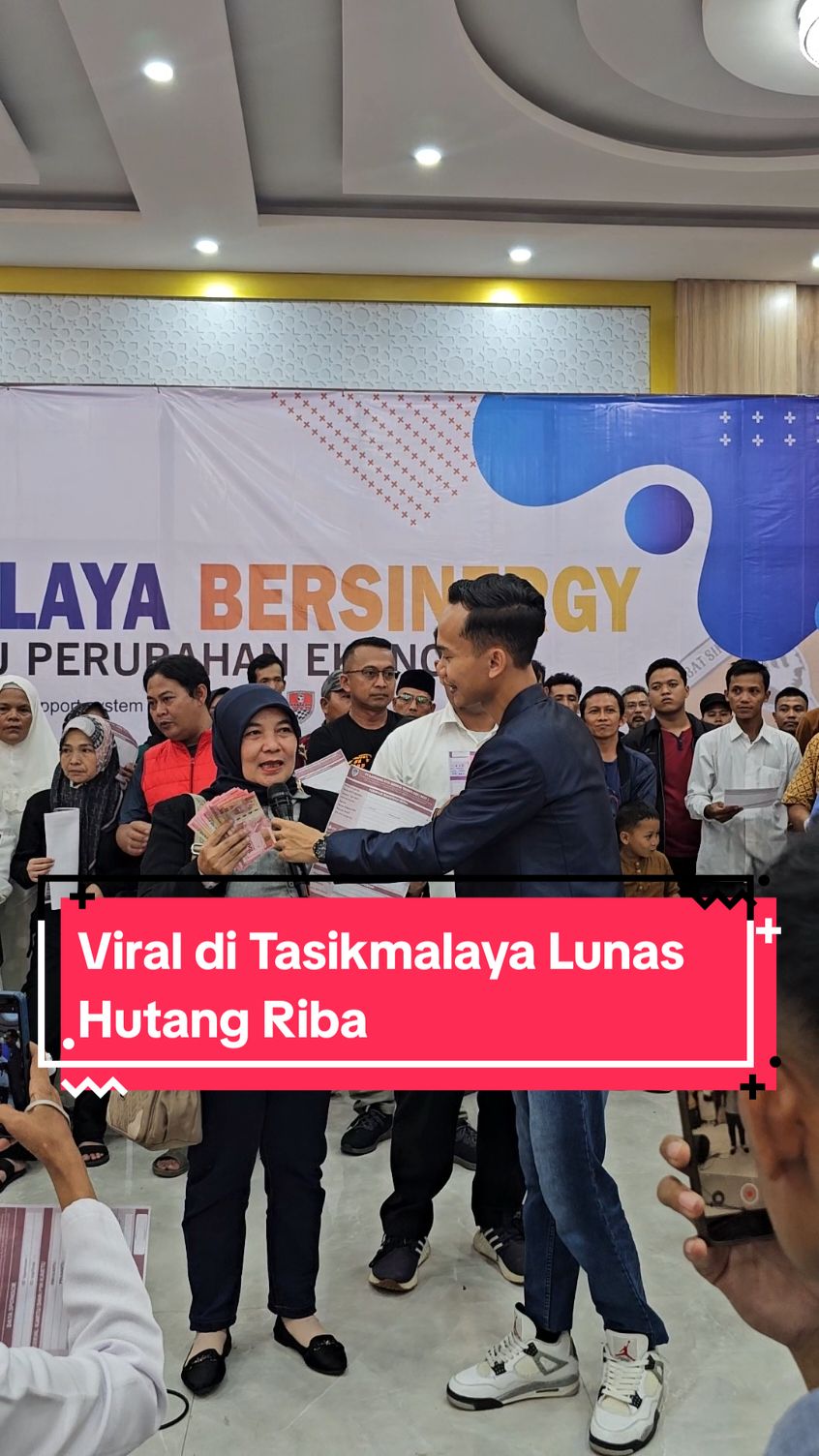 Membalas @anangmuhtar #lunashutang #tasikmalaya #viraltasik #solusilunashutang #infotasikmalaya #singaparna #tasikmalayabersinergi #tasikhits #ifbb #viralvideo #foryou 