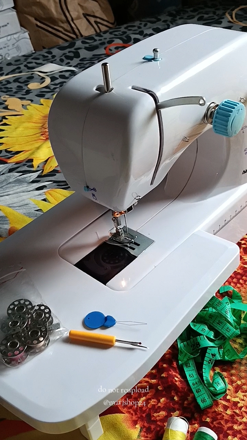 ➡️@Marjshop24 ⬅️BUY HEREEEEE! #portable #minisewingmachine #sewingmachine #portableminisewingmachine 