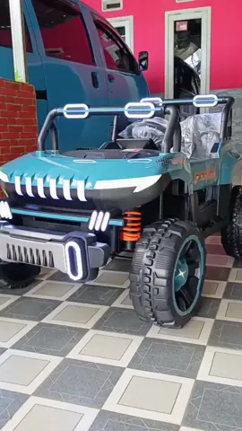 mobil aki anak jeep super jumbo, super keren, muat bb 50kg+ bisa di pesan di sini wa ada di bio