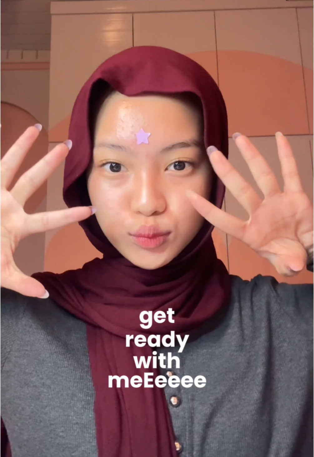 pls ramein, bayarannya mahal pake cinta. ea… #grwm #getreadywithenay #getreadywithme 