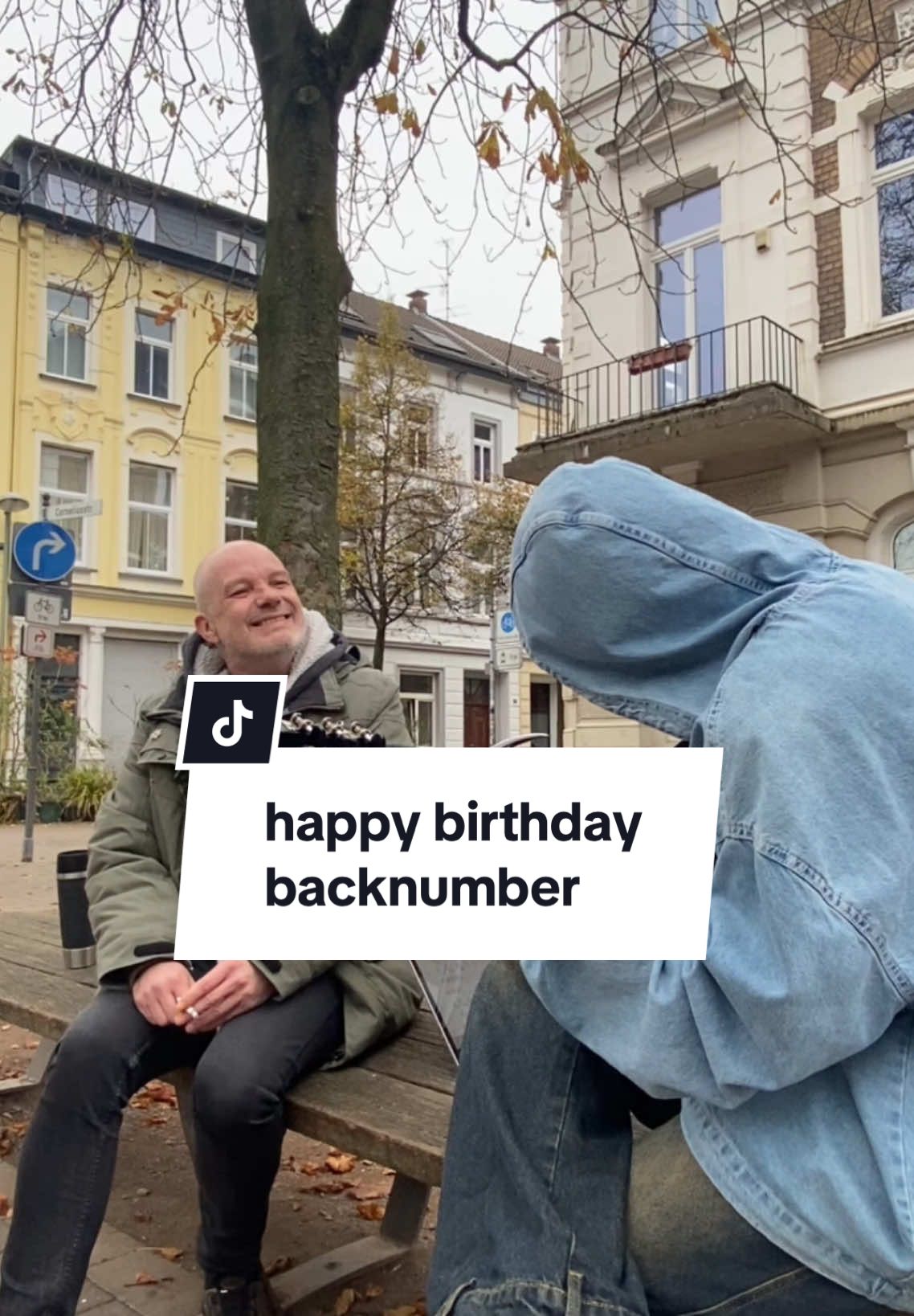 動画の最後で話してる通り昨日おじさんの誕生日でした🎂#happy birthday#backnumber#ドイツ