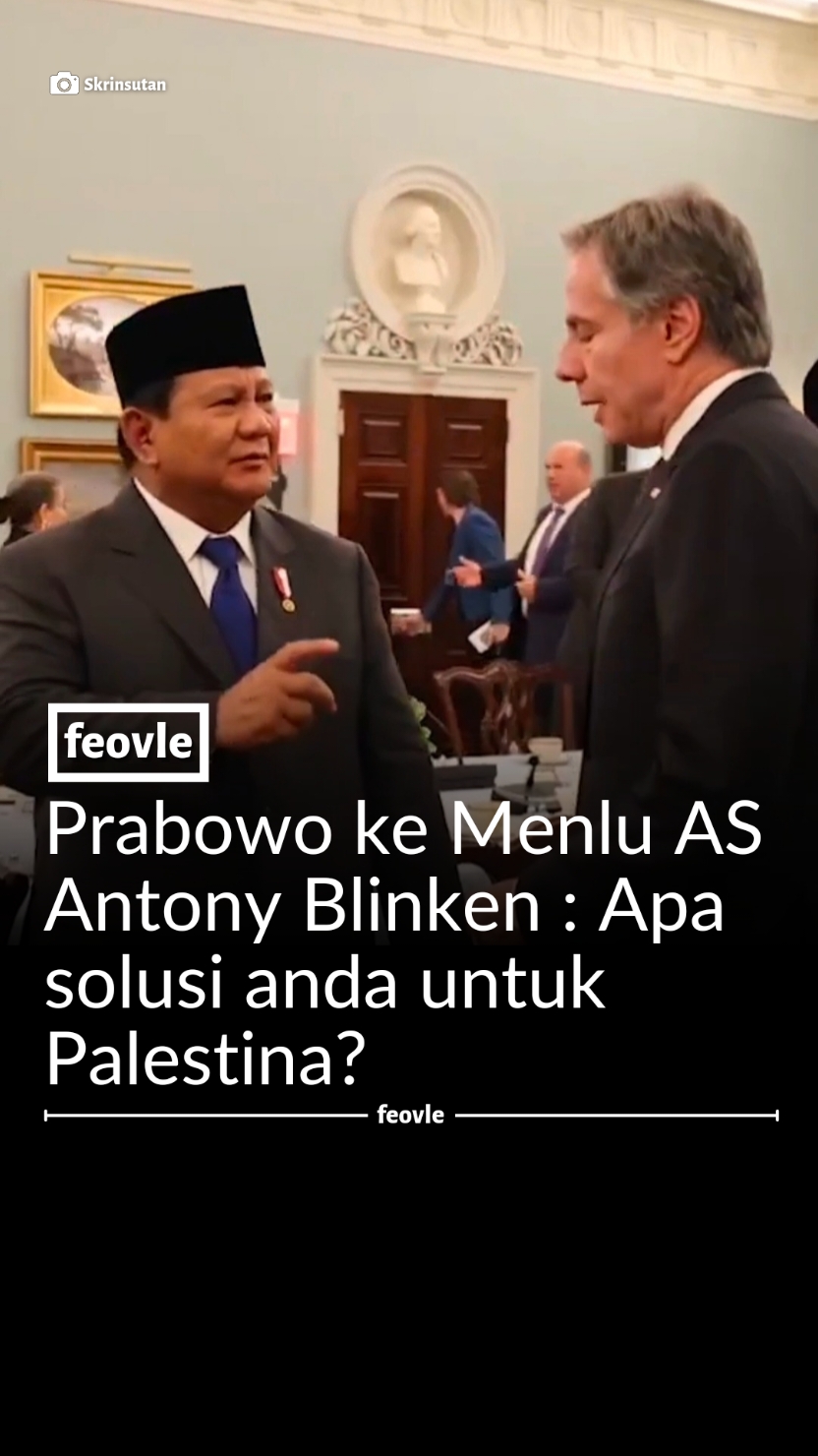 Usai bertemu Presiden AS Joe Biden, Presiden RI Prabowo Subianto menghadiri undangan makan malam bersama dengan Menteri Luar Negeri Amerika Serikat Antony Blinken di American Foreign Service Association, Washington DC. Blinken menyambut hangat kehadiran Prabowo di depan lobi gedung. Saat di meja makan, Blinken menyampaikan betapa pentingnya kunjungan Prabowo ke AS. Menurut Blinken, kunjungan Prabowo ke AS kali ini sangat menguntungkan kedua pihak. Di akhir makan malam, Prabowo mencecar Blinken tentang solusinya untuk Palestina. Lalu Blinken menjawab dengan canggung bahwa Amerika Serikat sedang bekerja keras mengatasi masalah itu. #feovle #moots? #fyp #4u #4upage #xyzbca #lewatberanda #fypシ゚viral #prabowo 