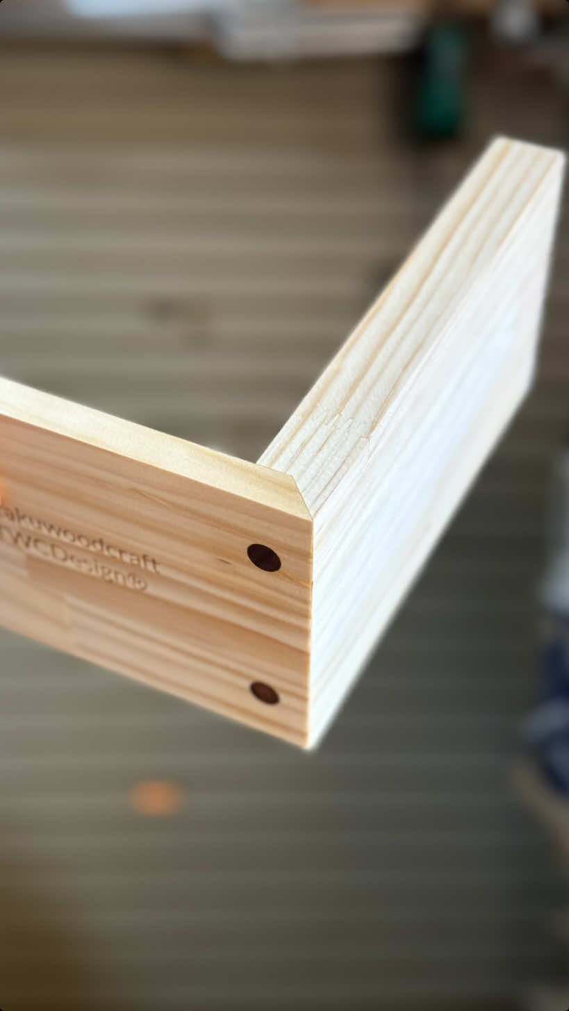 Join miter joints of different thickness with dowels. #woodworking #woodworkingtips #DIY #jig #joint 