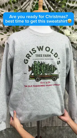 Women's Tree & Car Print Crew 
