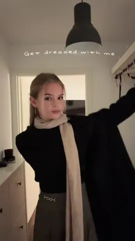 🖤🤍 . . #getdressedwithme #autumnfashion #winterfashion #coat 
