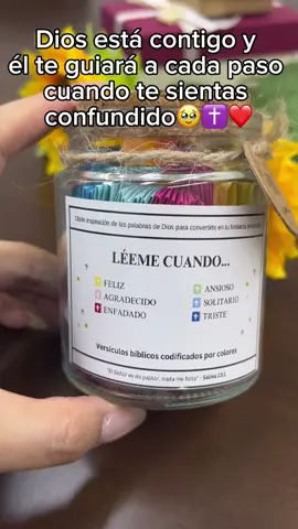 Dios está contigo y él te guiará a cada paso cuando te sientas confundido✝️#god #christain #jesus #gift #giftideas #fypage #foryou #bible #fyp #christiantiktok #bibleverse #biblejar #lovegod #read#titokshopblackfriday #tiktokshopcybermonday