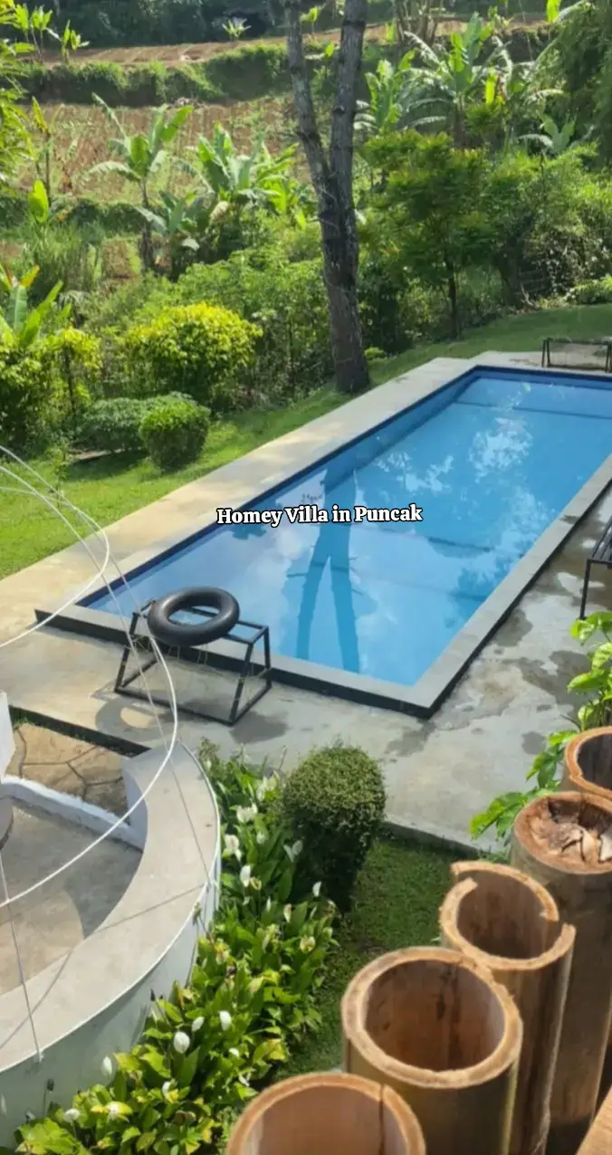 Villa murah di Puncak Bogor dekat dengan Taman Safari 📍Villa Virden by: Villa gue aja #villapuncak #villamurah #villagueaja #staycationpuncak #staycationbogor #JelajahLiburan #placetogo #placetovisit #fyp #foryou 