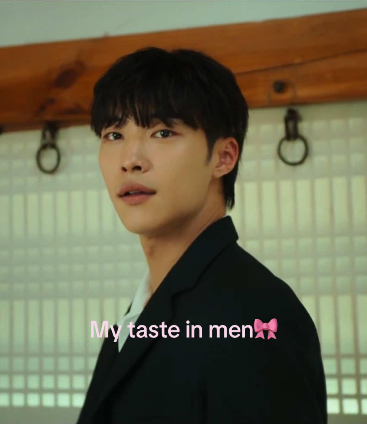 Im just a girl🎀#woodohwan #wdohwan #edits #mrplankton #koreanactor  (the clips are from youtube: raziaclips)