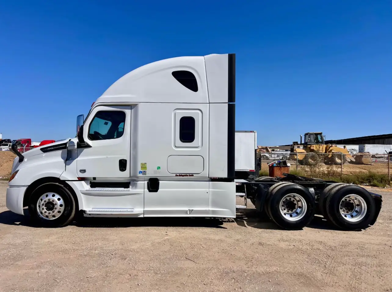 Truck available for rent and sales ✅ Sale/$40,000 ,$30,000 and $25,000 depending on your choice. Rent/$1,000 ( 1 week ) Rent/$2,000 ( 2 weeks ) Rent/$3,000 ( 3 weeks ) Rent/$4,500 ( 1 month ) We only #truck #trucker #truckdriver #truckdriverlife 