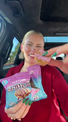 Trying the new mini protein muffins from Prime Bites 🧁🩷 (195 calories + 15g protein and 5g collagen)  In order of my favs- Birthday cake, then blueberry, then chocolate fudge!! @Prime Bites | Protein Brownies  #birthday #cake #blueberry  #caloriedeficit #protein #whatieatinaday #wieiad #hack #breakfast #muffin #eat #tastetest 