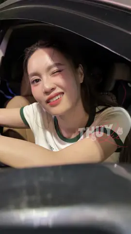 Hong cưỡng lại được sự đáng iu này đành cho tuiiii, bả cưng quá cưng mà có cả nét cà chớn nữa á chòi oiiii #ninhduonglanngoc @Ninh Dương Lan Ngọc  
