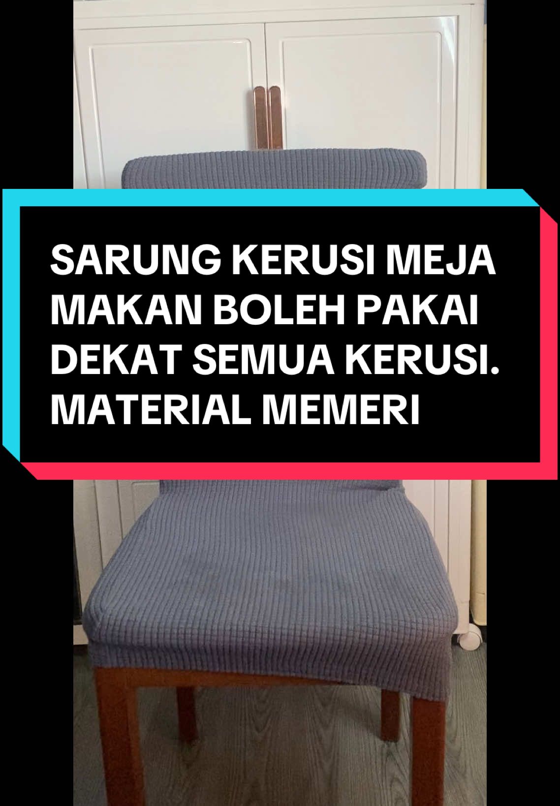 Sarung kerusi meja makan kain memeri boleh pkai untuk semua jenis kerusi. Rm5 jer sehelai  #sarung #sarungkerusi #sarungkerusimakan #sarungkerusimejamakan #sarungkerusicantik #coverkerusimejamakan 