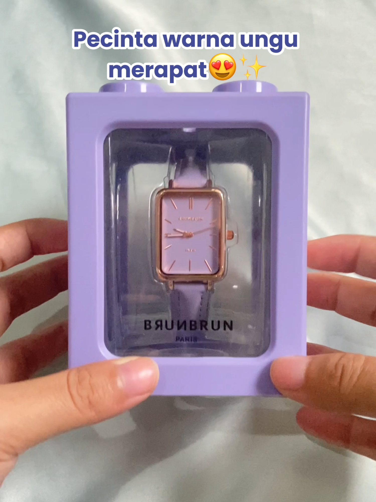 Bersama Davine Watch warna ungu, tambahkan karakter dan keunikan pada setiap momenmu 💜✨ #jamtangan #brunbrun #rekomendasijam #jamwanita #jamtanganwanita #CuanTanpaBatas #Jamtanganmurah