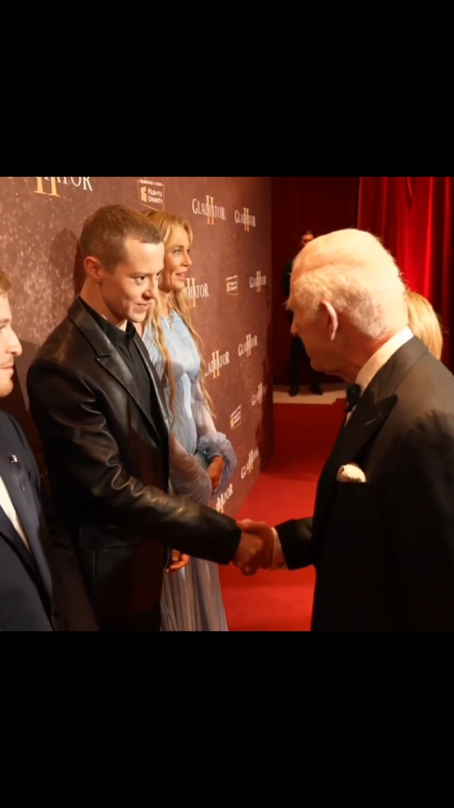 Joseph Quinn At the premiere of Gladiator in London #josephquinn #joequinn #gladiator2 #emperorgeta #gladiator #theroyalfamily  #kinggeorge #foryou #fyp 