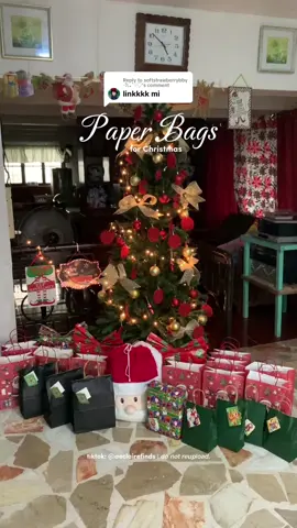 Replying to @softstrawberrybby ⋆𐙚₊˚⊹♡ paper bags 🎁🎄 #paperbag #paperbags #giftbag #giftwrapper #christmasgift #fypシ゚ | @SCOOLL 