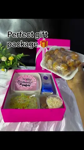 Perfect gift package 🎁 #giftbox #cake #foodbox #fyp 