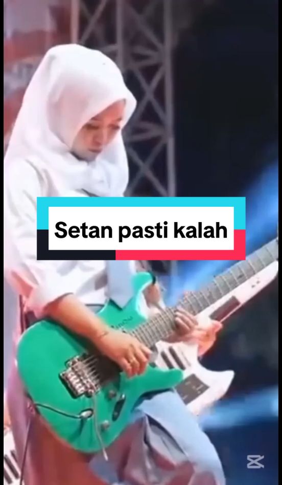 SETAN PASTI KALAH #fyp #viral #rhomairama #prabowo #trump #putin #sweetdangerband #dangdut #gitariscantik #hiburantiktok 