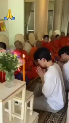 Beda perasaan, beda negara, beda agama. Masih aja tutup mata (:( #pondnaravit #pondnaravitlertratkosum #ppnaravit #buddha #thailand #fypage #4u #bedaagama #fypシ゚ 