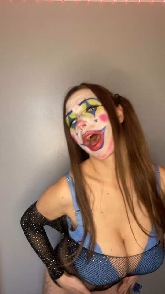 😅😅okay honestly just wow😂 #draftdumping #cringy #clownmakeup 