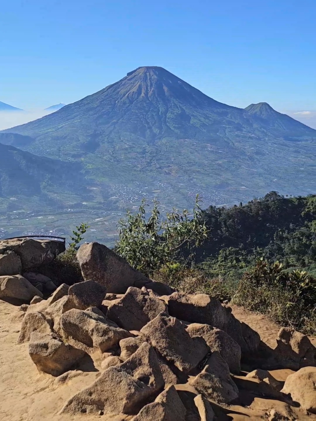 Rasane adem tenan, ning puncak sikunir dewekan🤪 #fyp #fypシ゚viral #sikunir #sunrise #sikunirvibes 