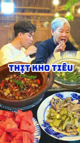 🍀Thịt Kho Tiêu🍀 #hieuchanque #Thitkhotieu #baotuxaocaichua #comque#ancungtiktok #mietvuon #mientaysongnuoc #xuhuong #capcut #LearnOnTikTok #bophoveque 