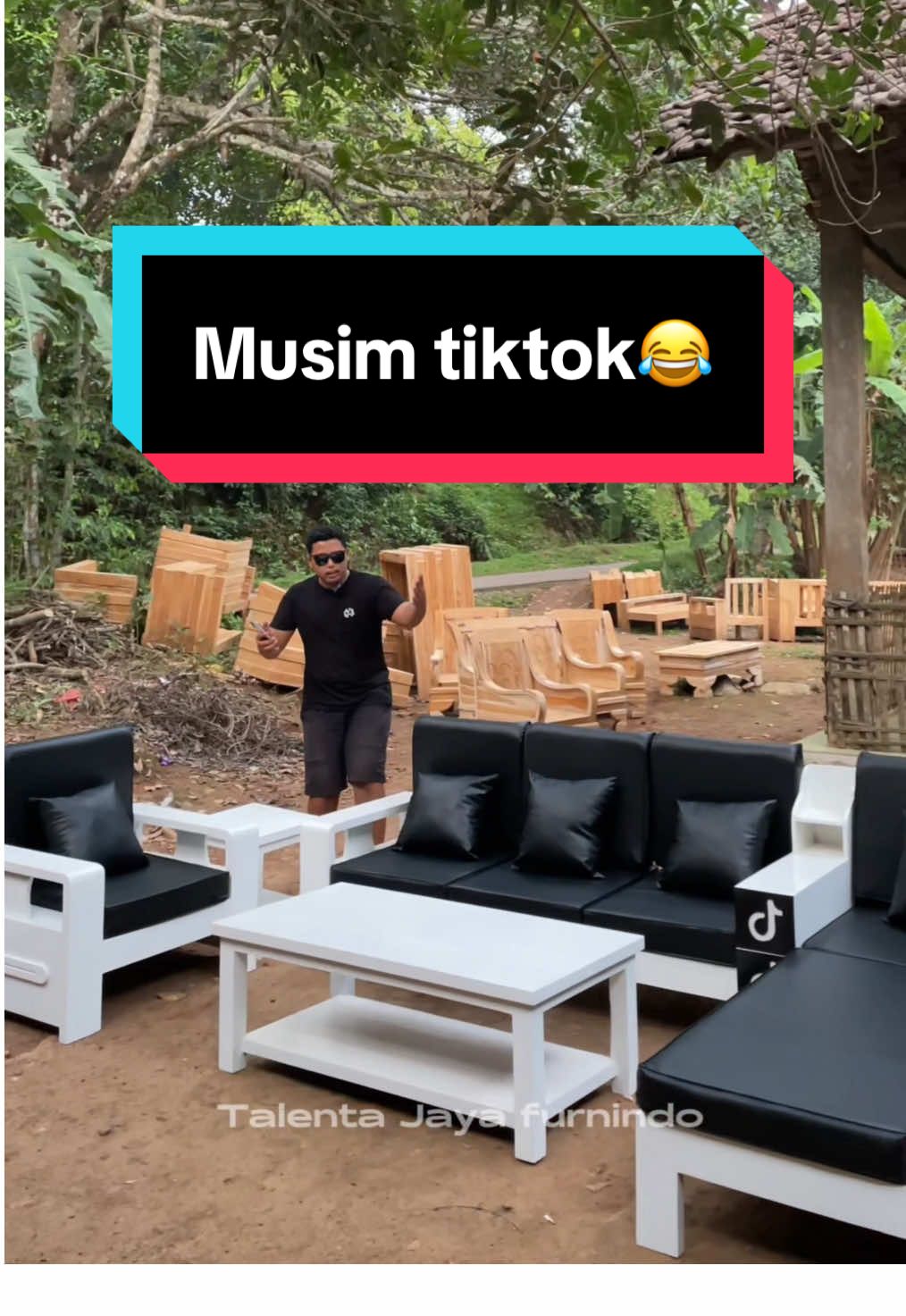 Lagi musim tiktok nih #kursitamu #kursitamuminimalis #furnitureonline 