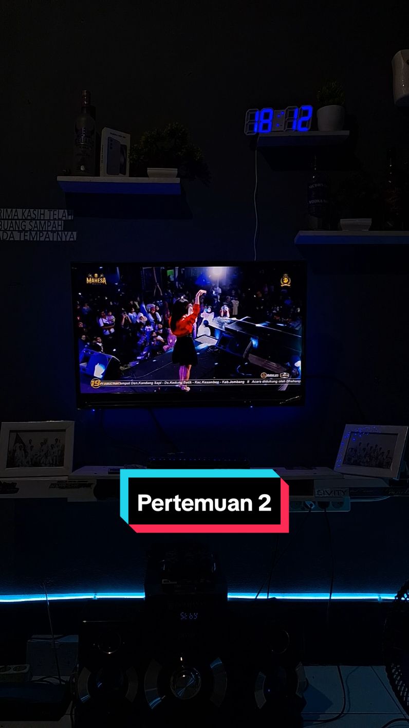 PERTEMUAN 2 - @rena movies MAHESA MUSIC  #pertemuan2 #renamovies #mahesamusic #mahesaproject #mahesamusicofficial #dhenanaudio #dangdutkoplo #farizkendang #masukberanda #foryou #storydangdut #foryou 