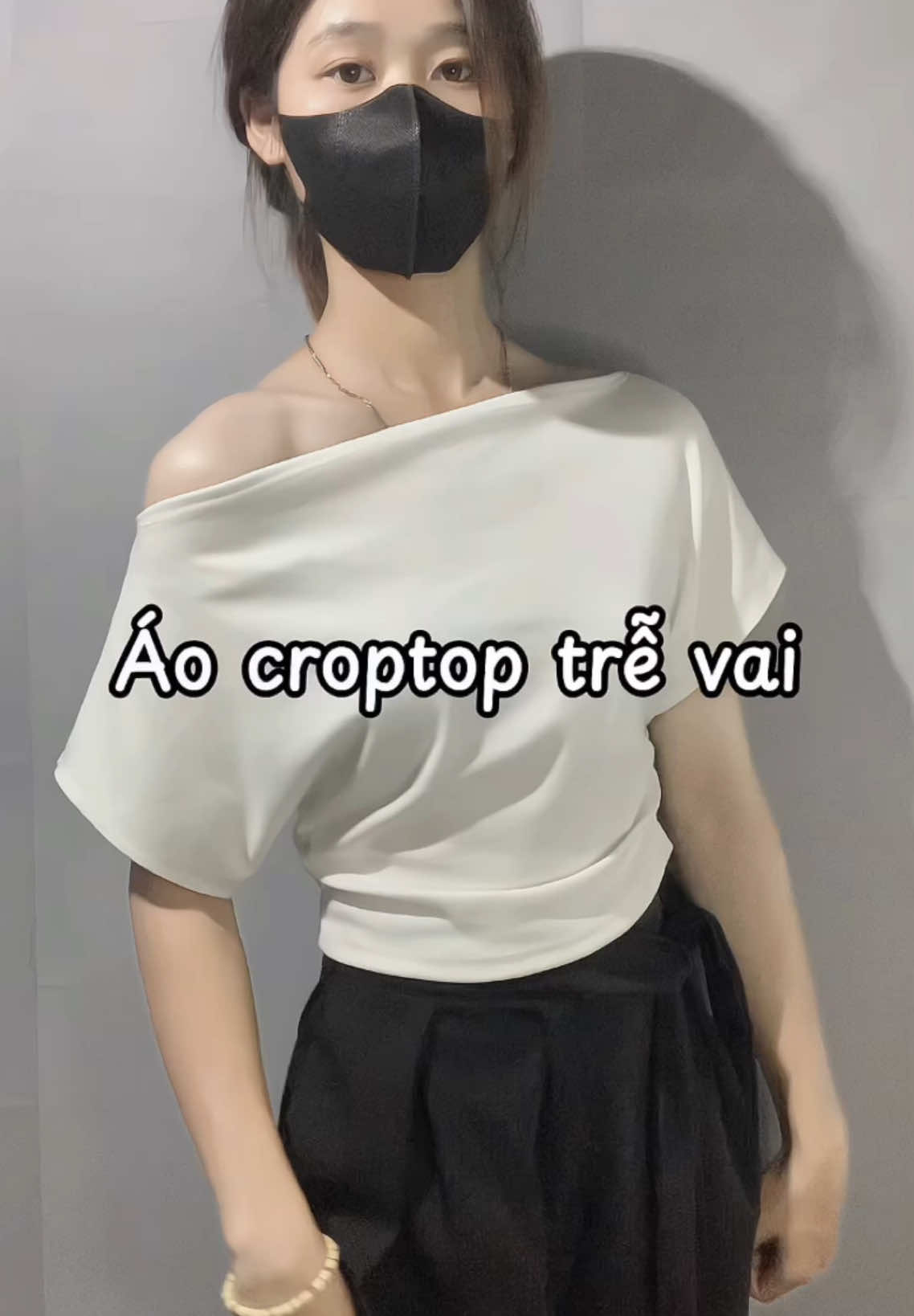 Che khuyết điểm lắm luôn á #reviewquanao #aocroptop #croptoptrevai #xuhuong 