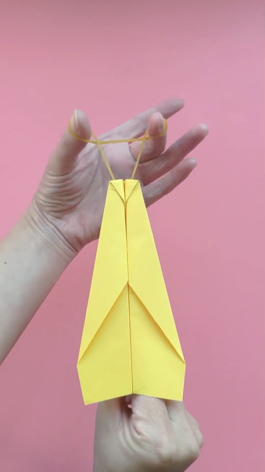 The origami method of a bat that can flap its wings is so fun # Origami#Handmade Origami#Parent-child Handicraft# Origami tutorial#HandworkCollapse #ORigami #Handmade #Origami #paperplane #Hands #childhood #Paper #tiktok #handmadecraft #fyp #handmadediy #Parent #Paperplane #handmade 