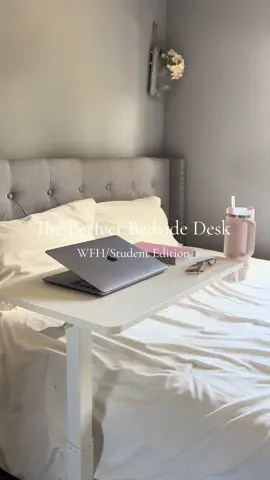 WFH has never felt better 🥹💻🤍 I lovee my desk #bedsidetable #wfh #wfhdesk #homedecor #rollingdesk #workingfromhome #students #homebody #Home #fyp #tiktokshop #ttshop #foryou #wfhfinds #furniture 